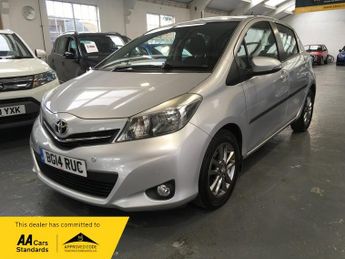 Toyota Yaris 1.33 Dual VVT-i ICON PLUS AUTOMATIC ONE OWNER ONLY 35700 MILES!!