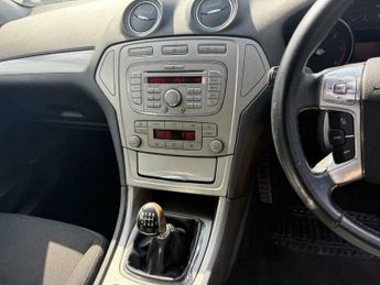 Ford Mondeo 2.0 TDCi Zetec 5dr