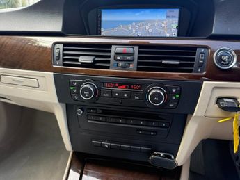 BMW 3 SERIES 330d SE