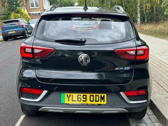 MG ZS 44.5kWh Exclusive Auto 5dr