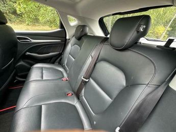 MG ZS 44.5kWh Exclusive Auto 5dr