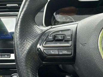 MG ZS 44.5kWh Exclusive Auto 5dr