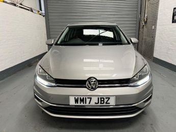 Volkswagen Golf SE NAVIGATION TSI BLUEMOTION TECHNOLOGY DSG