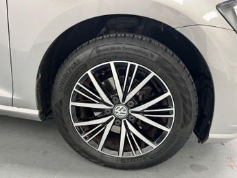 Volkswagen Golf SE NAVIGATION TSI BLUEMOTION TECHNOLOGY DSG