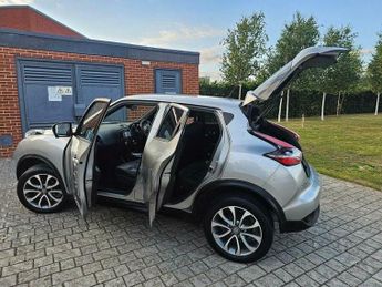 Nissan Juke 1.6 Tekna XTRON Euro 6 5dr