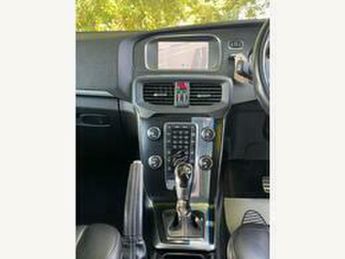 Volvo V40 D4 R-DESIGN LUX NAV