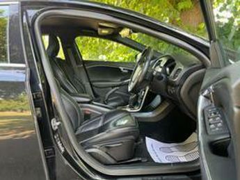 Volvo V40 D4 R-DESIGN LUX NAV