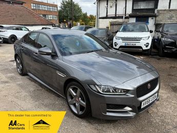 Jaguar XE R-SPORT