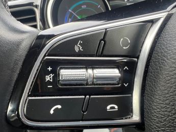 Kia XCeed 1.6 GDi 8.9kWh 3 DCT Euro 6 (s/s) 5dr PCO/TFL+1owner+Nav+Camera+