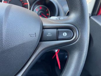Honda Jazz I-VTEC ES