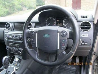 Land Rover Discovery 3.0 SD V6 XS CommandShift 4WD Euro 5 5dr