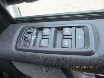 Land Rover Discovery 3.0 SD V6 XS CommandShift 4WD Euro 5 5dr