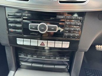 Mercedes-Benz E Class 2.1 E220 CDI AMG Sport G-Tronic+ Euro 5 (s/s) 4dr