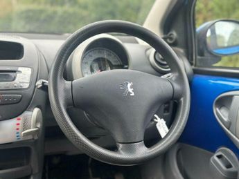 Peugeot 107 1.0 12V Urban Euro 5 5dr