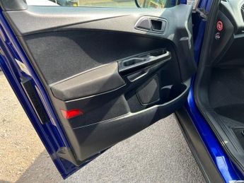 Ford B-Max TITANIUM