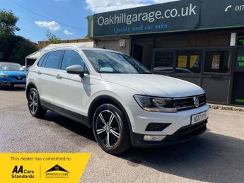 Volkswagen Tiguan SE NAVIGATION TSI BLUEMOTION TECHNOLOGY. One Former Keeper.