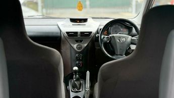 Toyota iQ VVT-I IQ
