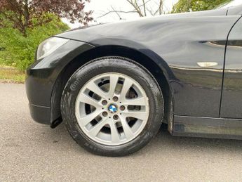 BMW 3 SERIES 2.0 320d SE Auto Euro 4 4dr