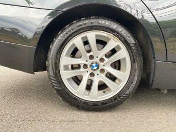 BMW 3 SERIES 2.0 320d SE Auto Euro 4 4dr