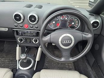Audi TT ROADSTER 150