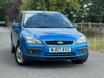 Ford Focus 1.8 Titanium 5dr