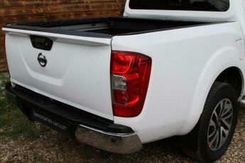 Nissan Navara 2.3 dCi Tekna Auto 4WD Euro 6 4dr