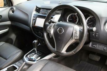 Nissan Navara 2.3 dCi Tekna Auto 4WD Euro 6 4dr