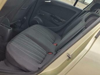 Vauxhall Corsa 1.4i 16v Club 5dr
