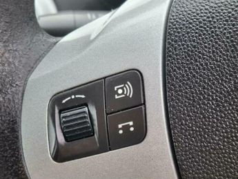 Vauxhall Corsa 1.4i 16v Club 5dr