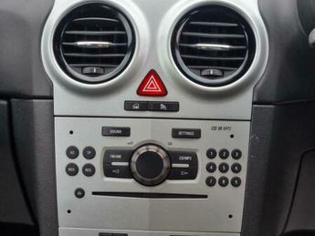 Vauxhall Corsa 1.4i 16v Club 5dr