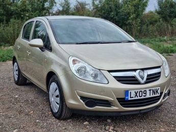 Vauxhall Corsa 1.4i 16v Club 5dr