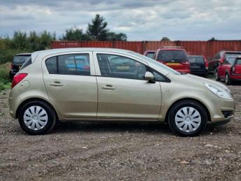 Vauxhall Corsa 1.4i 16v Club 5dr