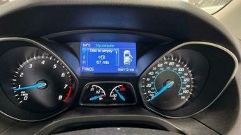 Ford Focus 1.6 Zetec Navigator Powershift Euro 5 5dr