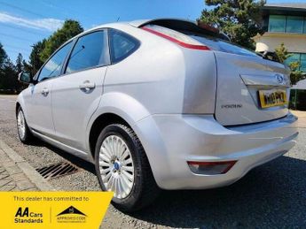 Ford Focus 1.6 Titanium Hatchback 5dr Petrol Automatic (184 g/km, 99 bhp)