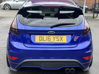 Ford Fiesta 1.6T EcoBoost ST-3 Hatchback 3dr Petrol Manual Euro 6 (182 ps)
