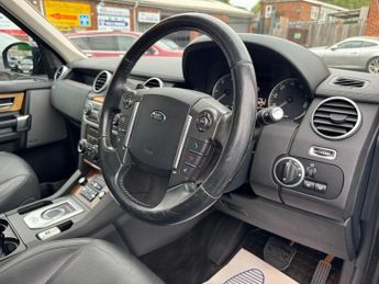Land Rover Discovery 3.0 SD V6 HSE SUV 5dr Diesel Auto 4WD Euro 6 (s/s) (256 bhp)