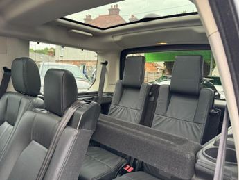 Land Rover Discovery 3.0 SD V6 HSE SUV 5dr Diesel Auto 4WD Euro 6 (s/s) (256 bhp)