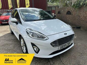 Ford Fiesta 1.0T EcoBoost Titanium Euro 6 (s/s) 5dr