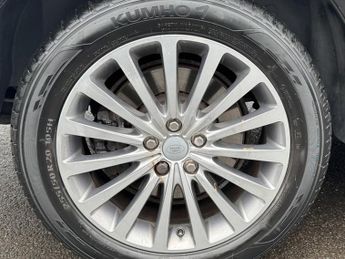 Land Rover Range Rover 5.0 V8 Autobiography SUV 5dr Petrol Auto 4WD Euro 5 (510 ps)