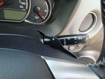 Toyota Yaris 1.33 Dual VVT-i Icon Multidrive S Euro 6 5dr