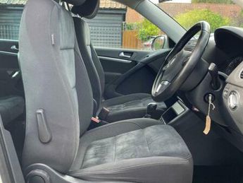 Volkswagen Tiguan 2.0 TDI BlueMotion Tech Match SUV 5dr Diesel DSG 4WD Euro 5 (s/s