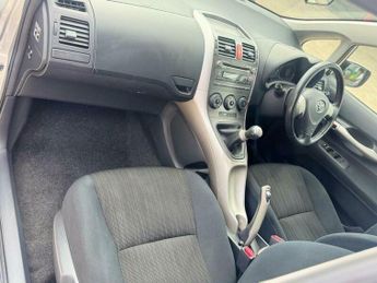 Toyota Auris 1.4 VVT-i T3 5dr