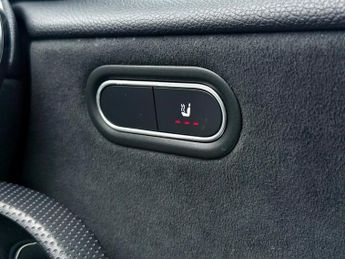 Mercedes-Benz A Class A 180 AMG LINE PREMIUM