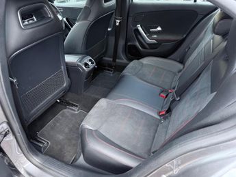 Mercedes-Benz A Class A 180 AMG LINE PREMIUM