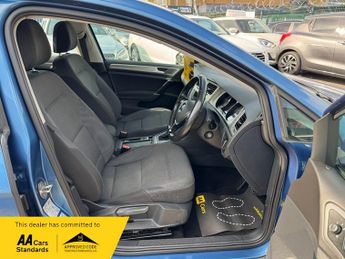 Volkswagen Golf MATCH TDI BLUEMOTION TECHNOLOGY DSG