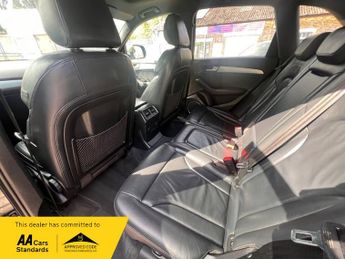 Audi Q5 2.0 TDI S line Plus SUV 5dr Diesel S Tronic quattro Euro 5 (s/s)
