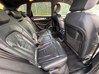 Audi Q5 2.0 TDI S line Plus SUV 5dr Diesel S Tronic quattro Euro 5 (s/s)