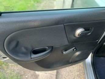Nissan Note 1.6 16V Visia Auto Euro 4 5dr