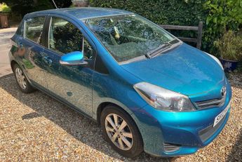 Toyota Yaris 1.33 Dual VVT-i TR Hatchback 5dr Petrol Manual Euro 5 (101 ps)