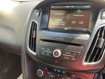 Ford Focus 1.6 Titanium Powershift Euro 6 5dr
